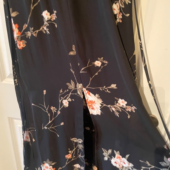 Dynamite dress - Picture 4 of 5